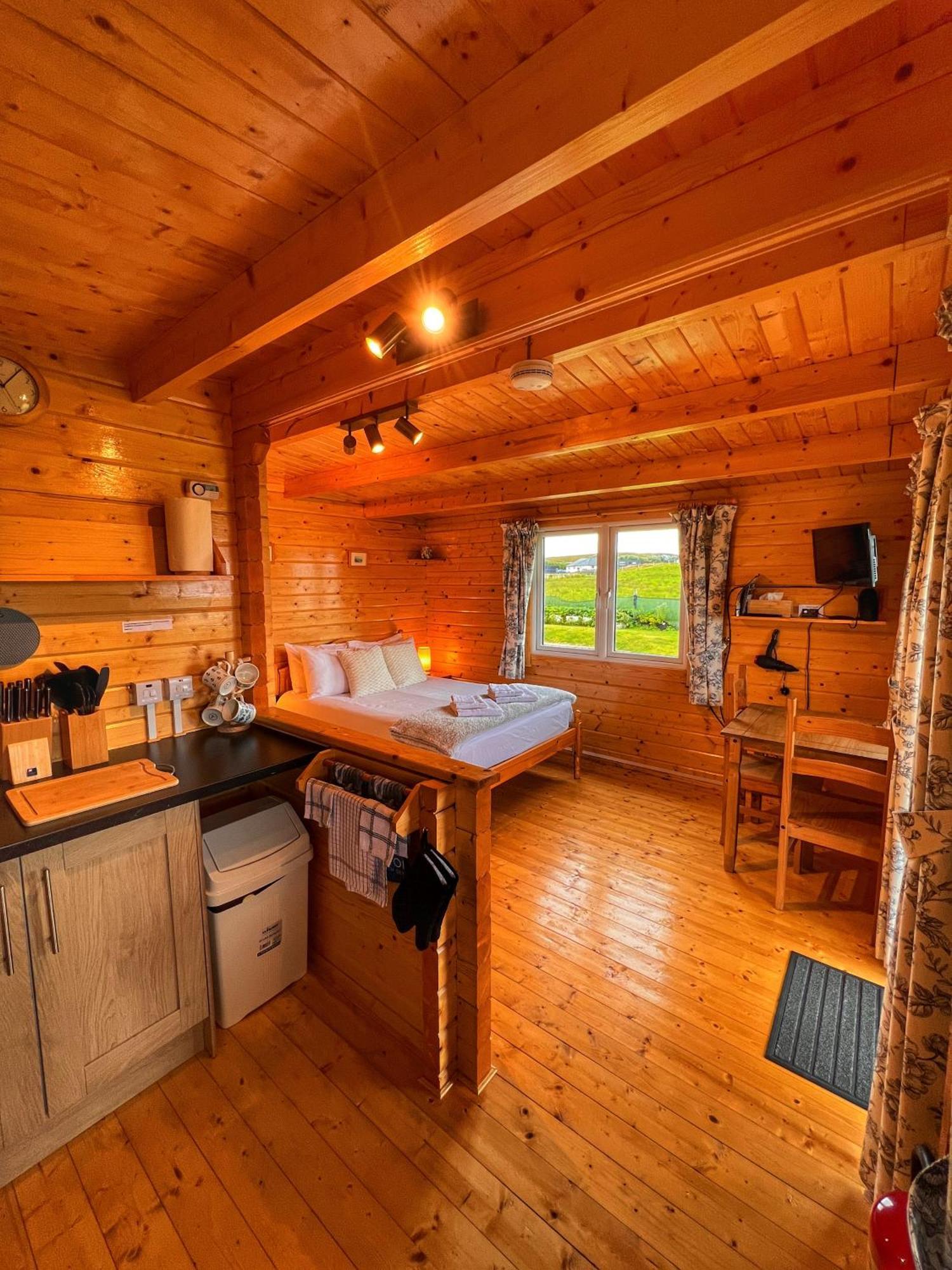 Harlosh Log Cabins Данвеган Номер фото